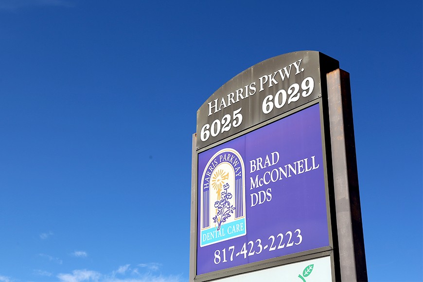 Exterior of Harris Parkway Dental Care