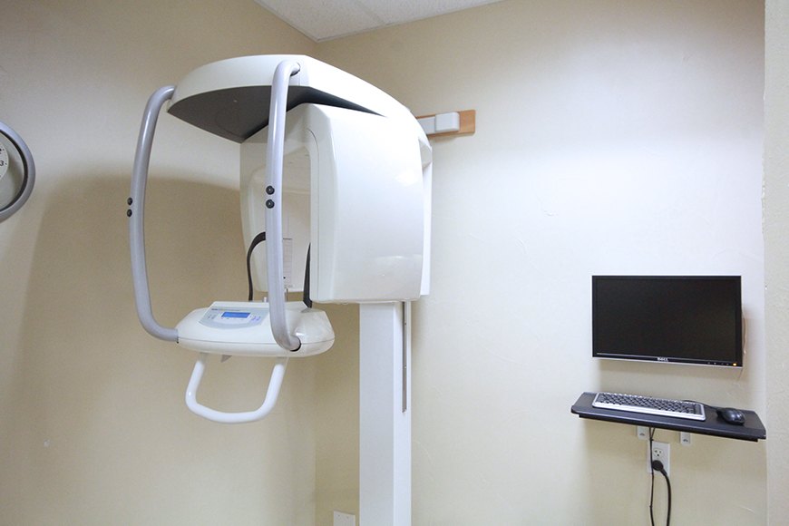 Panoramic x-ray machine at Harris Parkway Dental Care